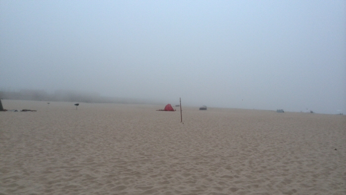 Nebel am Strand innerhalb von 15 Min.